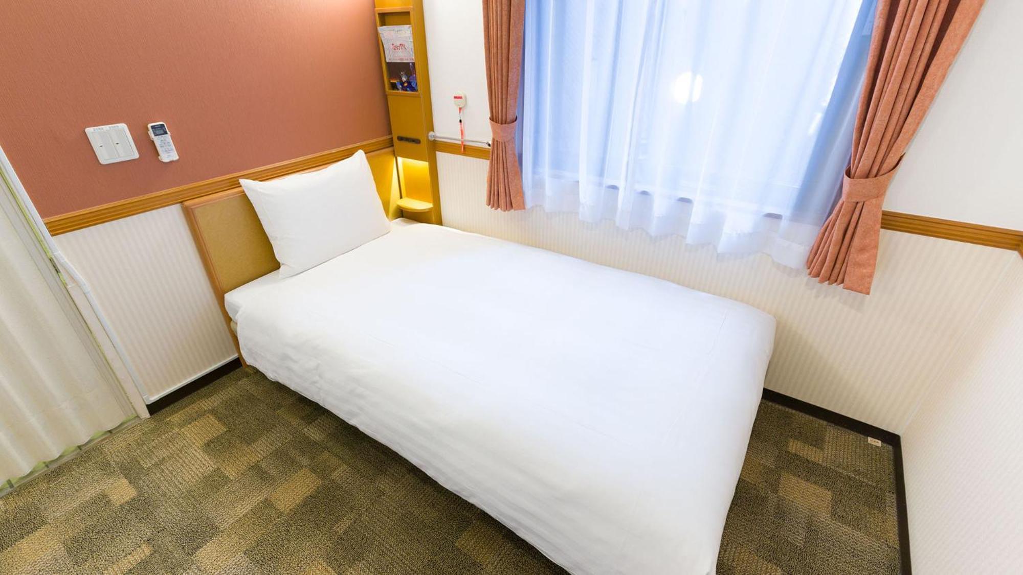 Toyoko Inn Akita-eki Higashi-guchi Værelse billede